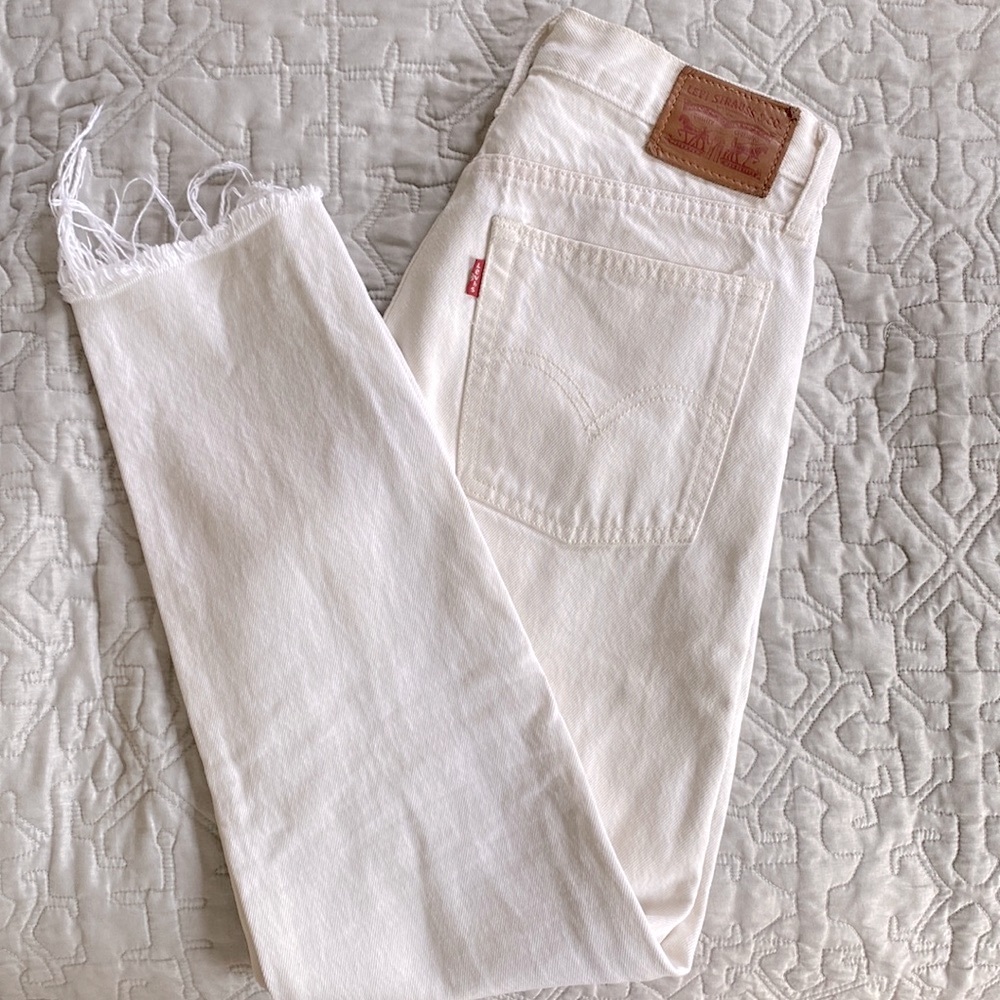 Levi’s White Wedgie Jeans